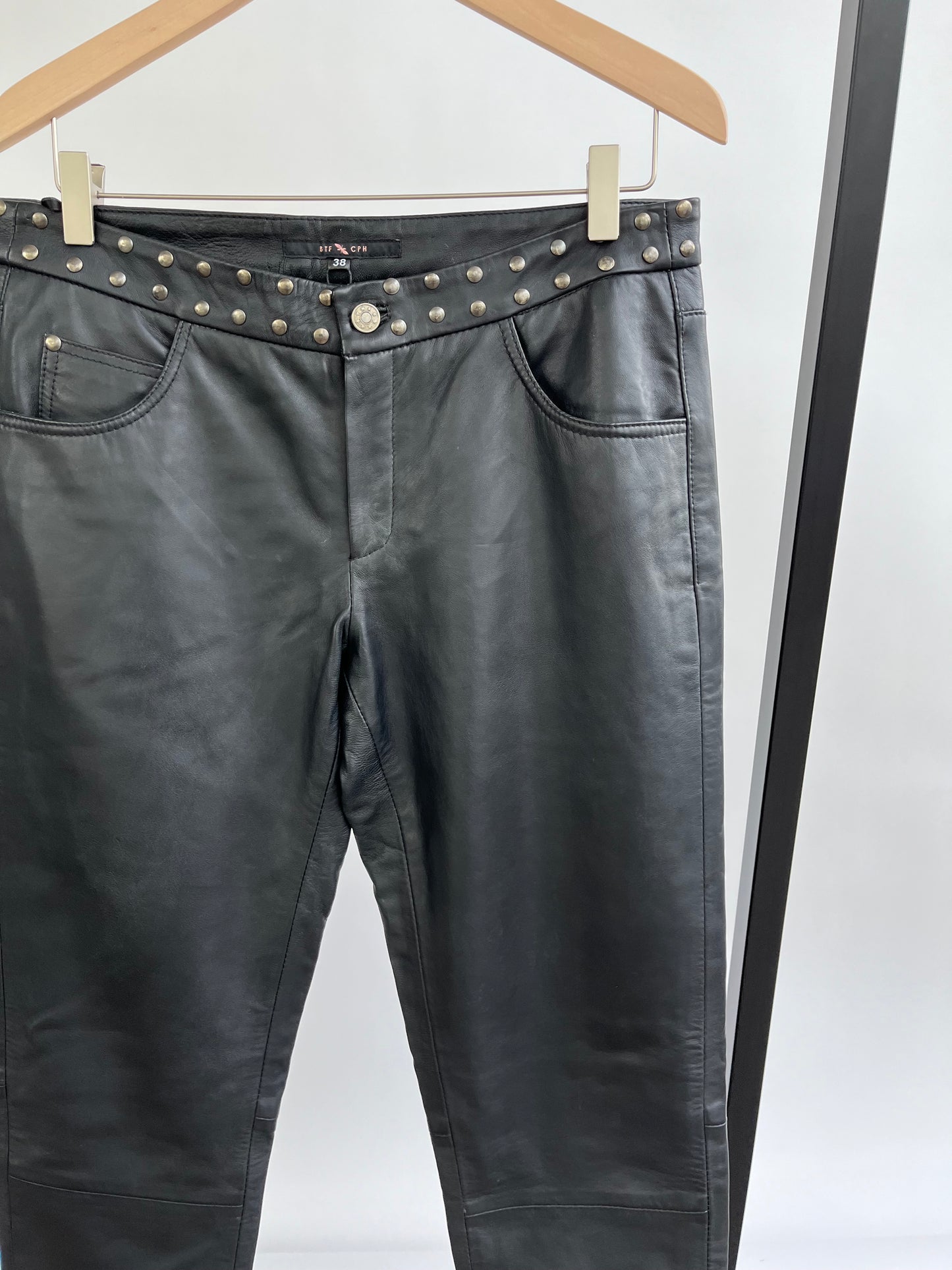 Stocklots Læderbukser med nitter Bukser Sort