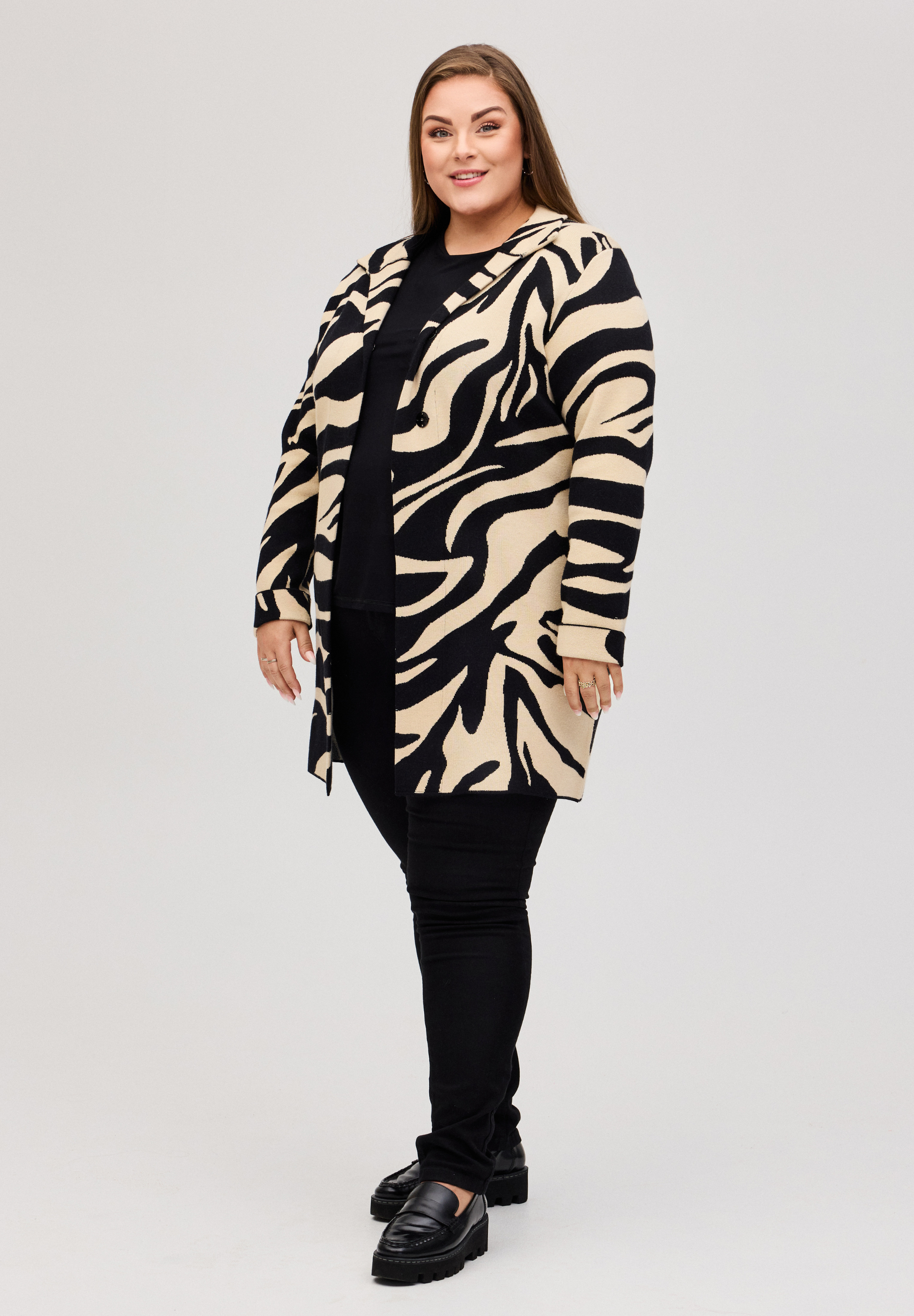 NO. 1 BY OX Cardigan med bindebånd Cardigans Camel Leo Print