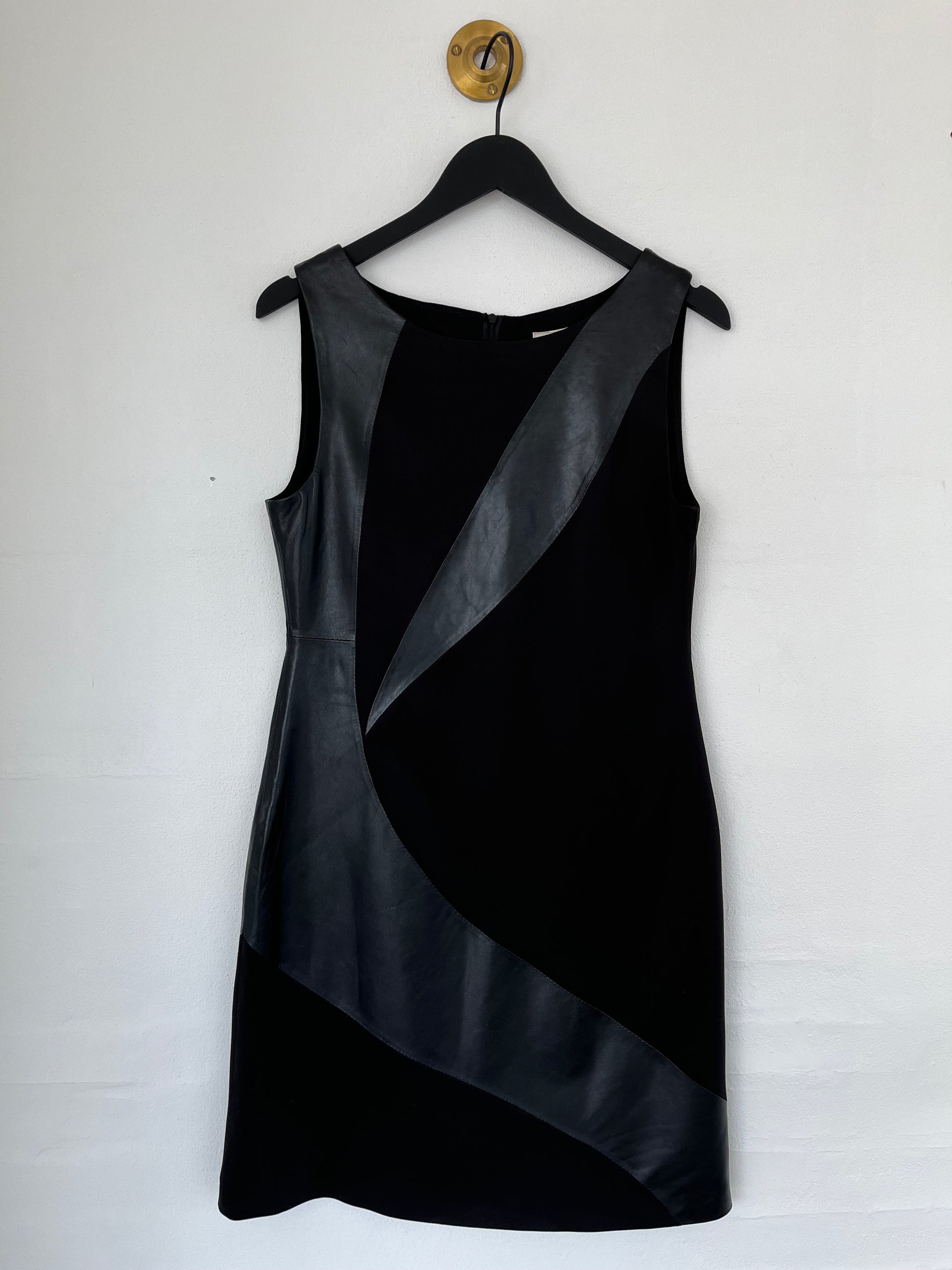 Stocklots Kjole med skind Kjoler Sort