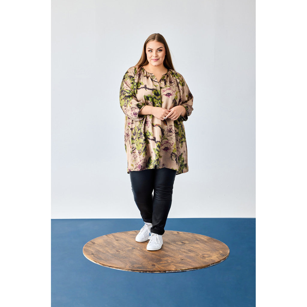 NO. 1 BY OX Tunika kjole Kjoler Sand with Flower bush print